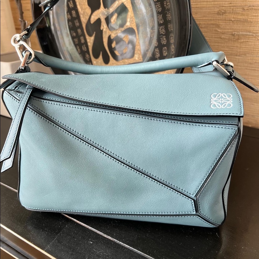 Loewe medium Puzzle bag.
